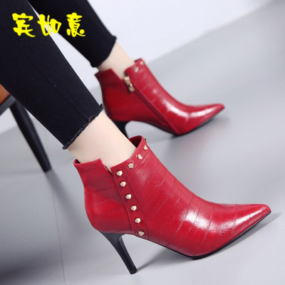 歐美性感尖頭細(xì)跟鉚釘短靴 2017秋季時尚百搭踝靴推薦